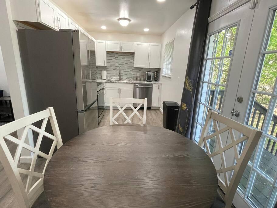 Four Bedroom Home Near Hartsfield Jackson Airport Riverdale Bagian luar foto